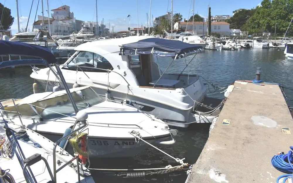 slider 1 Beneteau Antares 8 S