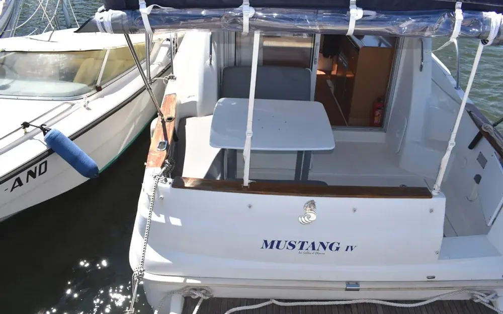 slider 6 Beneteau Antares 8 S