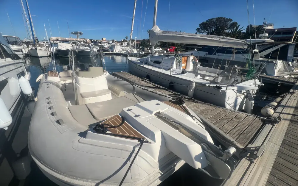 slider 3 Capelli Tempest 700 Sun