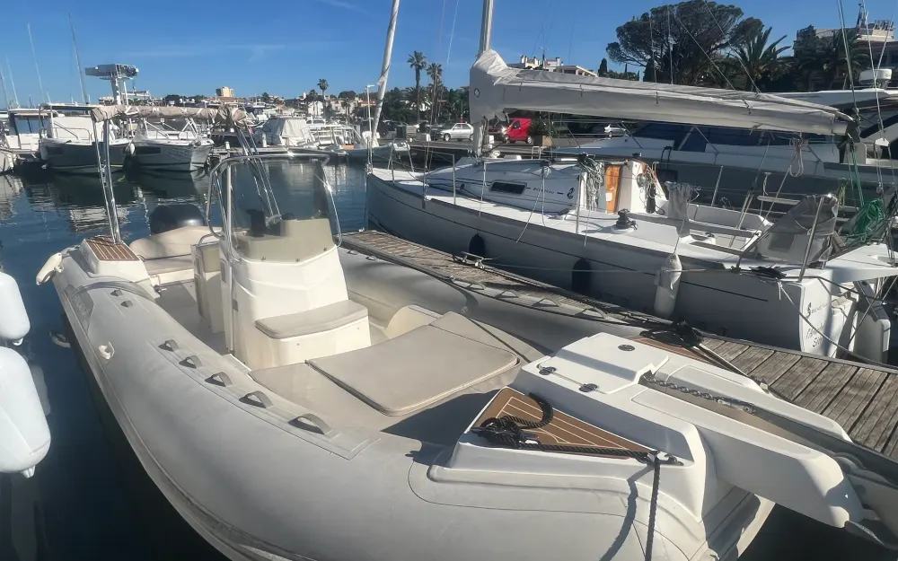 slider 0 Capelli Tempest 700 Sun