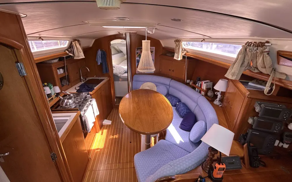 slider 1 Jeanneau Sun Odyssey 34.2