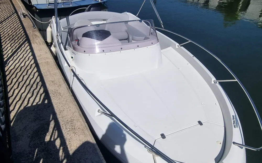 slider 8 Beneteau Flyer 650 Sun Deck