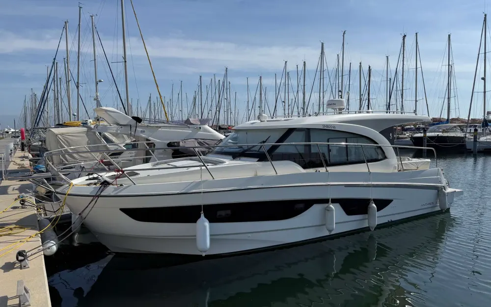 slider 9 Beneteau Antares 11 OB