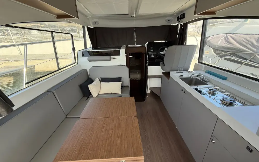 slider 14 Beneteau Antares 11 OB