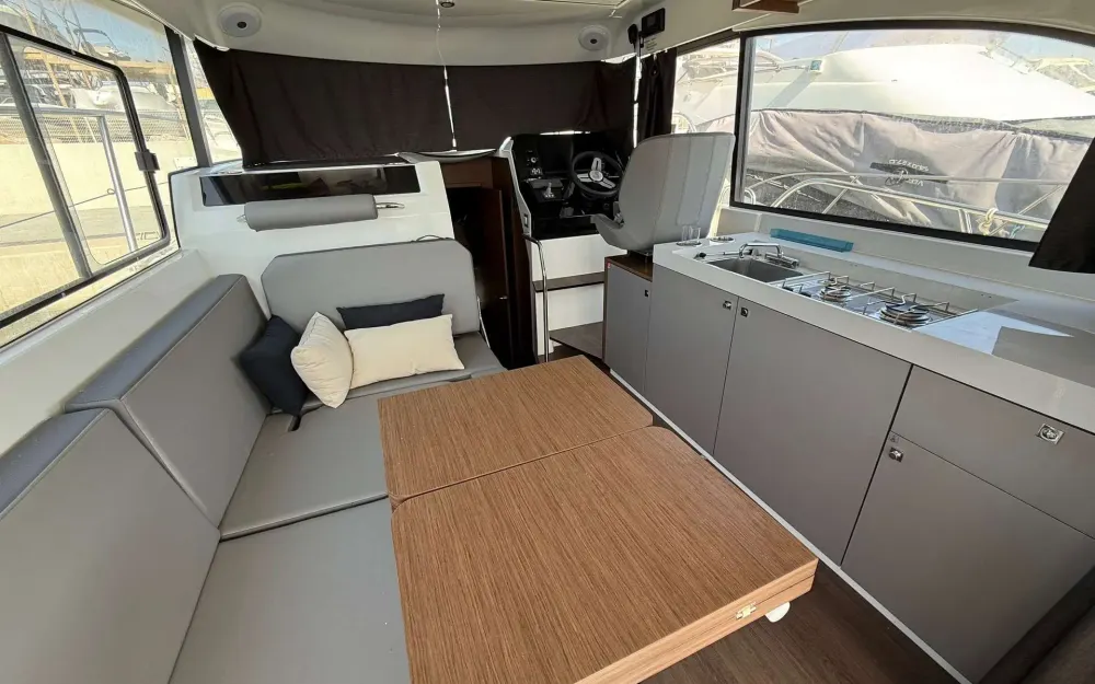slider 15 Beneteau Antares 11 OB