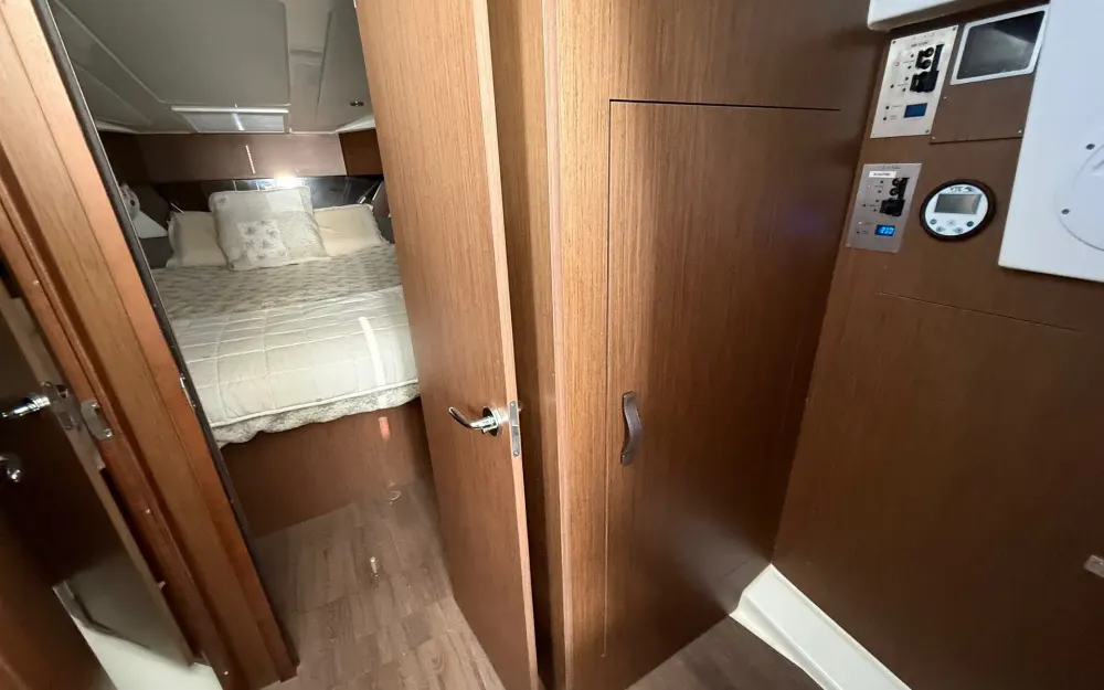 slider 17 Beneteau Antares 11 OB