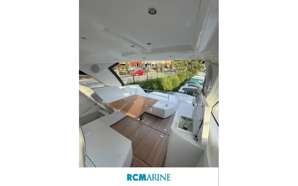 slider 4 Beneteau Gran Turismo 41