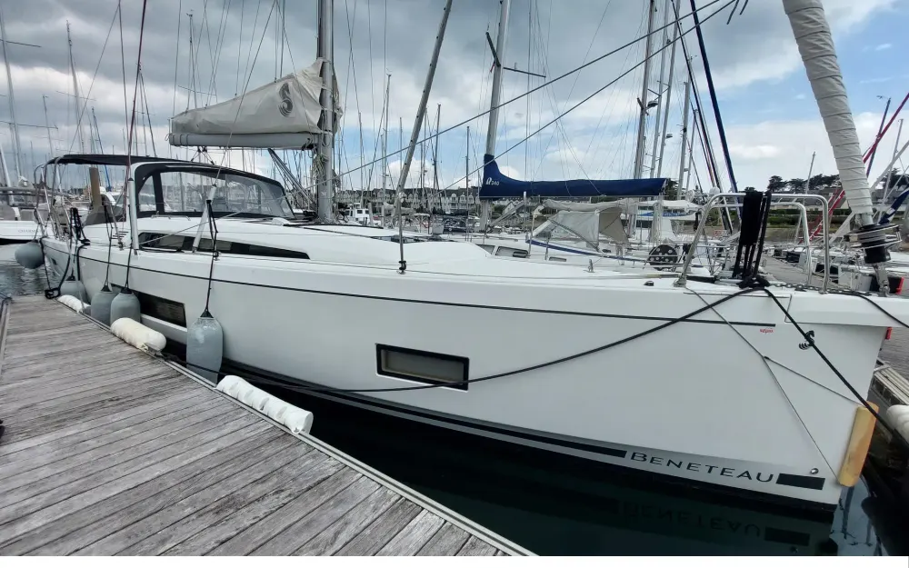 slider 3 Beneteau Oceanis 46.1
