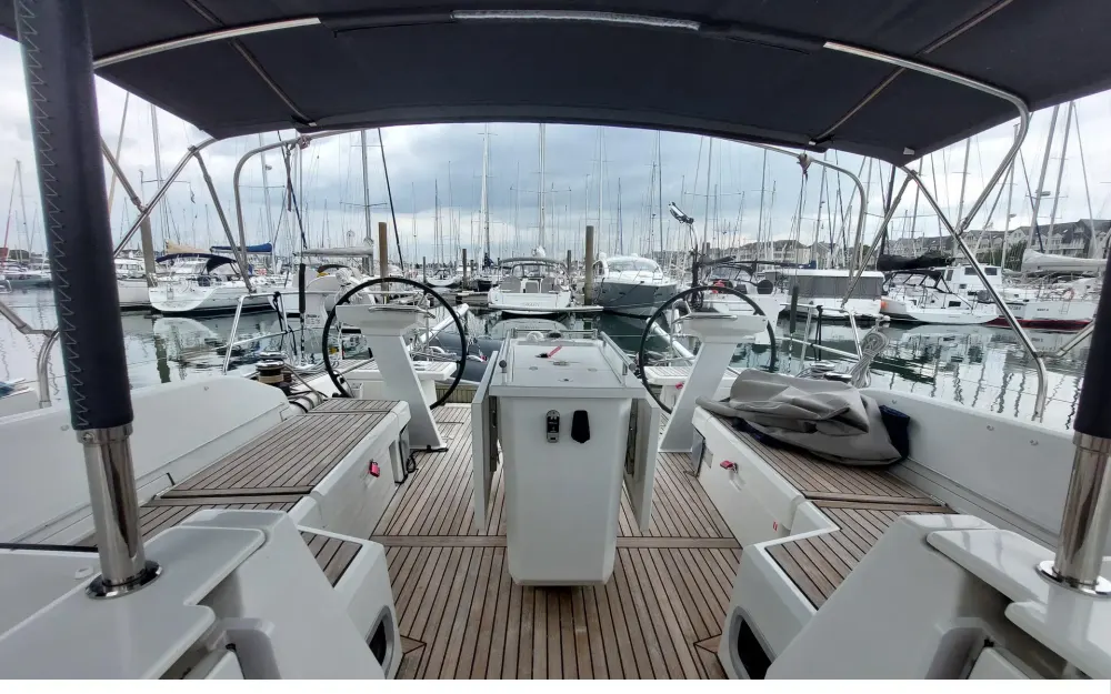 slider 47 Beneteau Oceanis 46.1