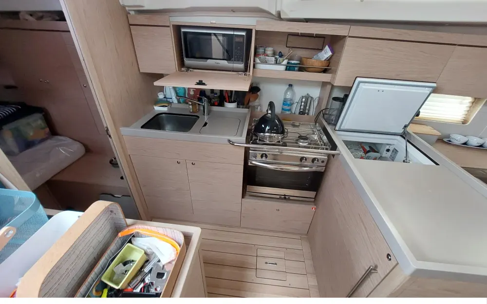 slider 49 Beneteau Oceanis 46.1