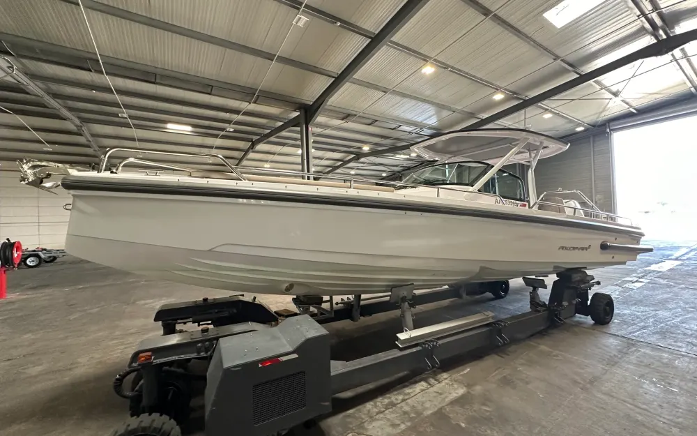 slider 1 Axopar  28Wetbar