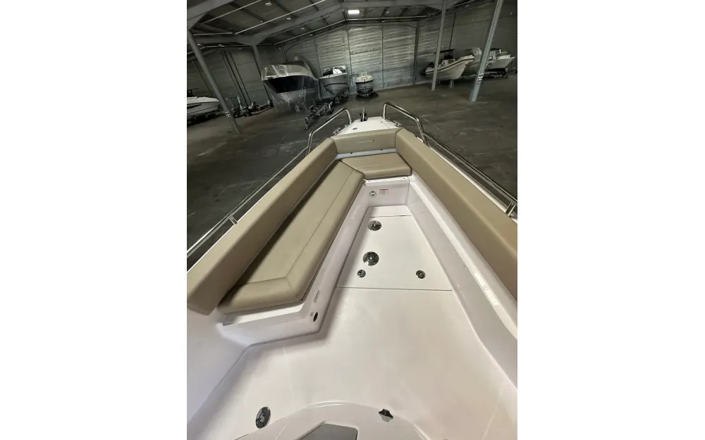 slider 6 Axopar  28Wetbar
