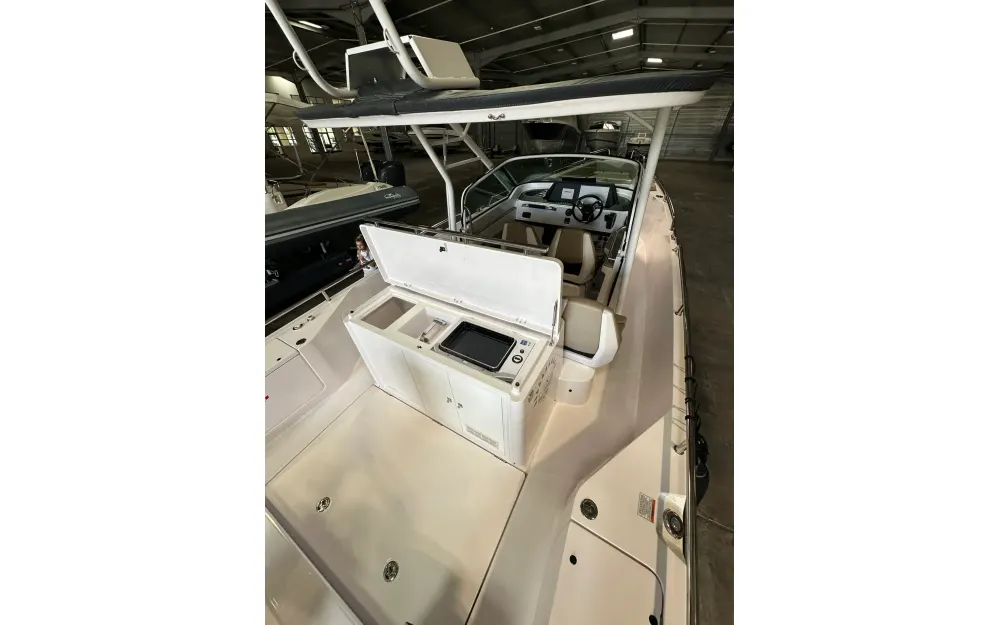 slider 7 Axopar  28Wetbar