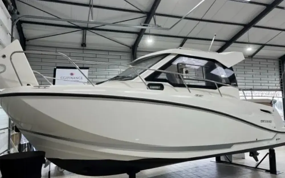 slider 1 Quicksilver Activ 675 Weekend
