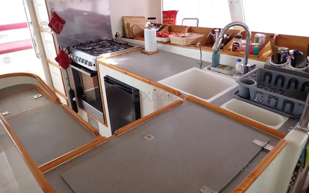 slider 1 Custom Catamaran