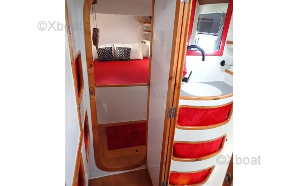 slider 6 Custom Catamaran