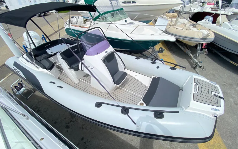 slider 0 Grand Golden Line G650