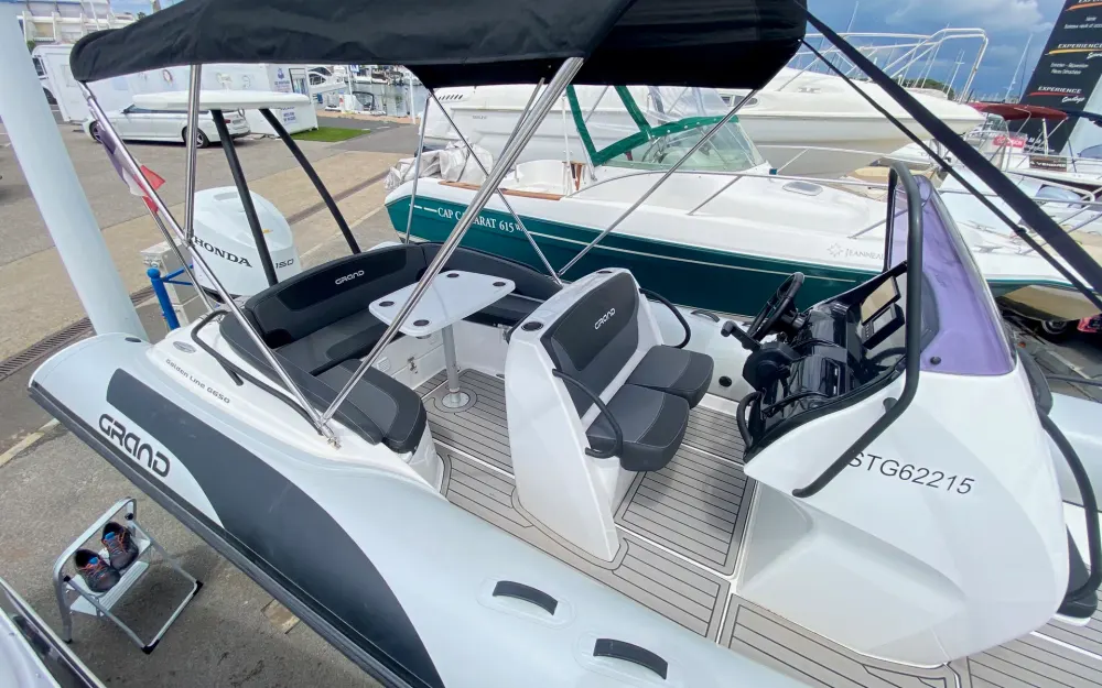 slider 3 Grand Golden Line G650