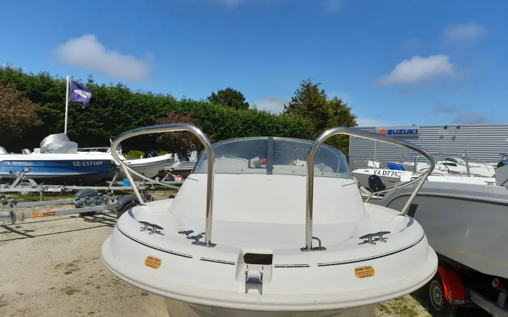 slider 6 Jeanneau Leader 515