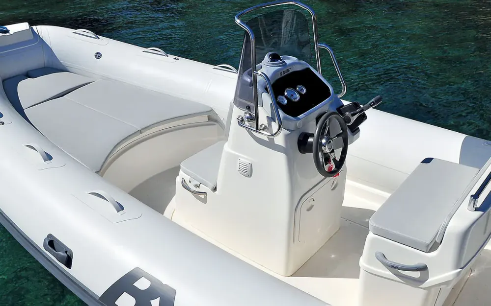 slider 4 BWA Sport 22 GT