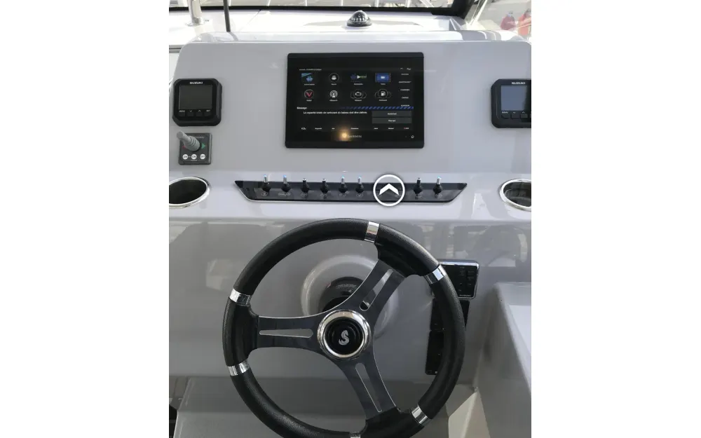 slider 6 Beneteau Flyer 10