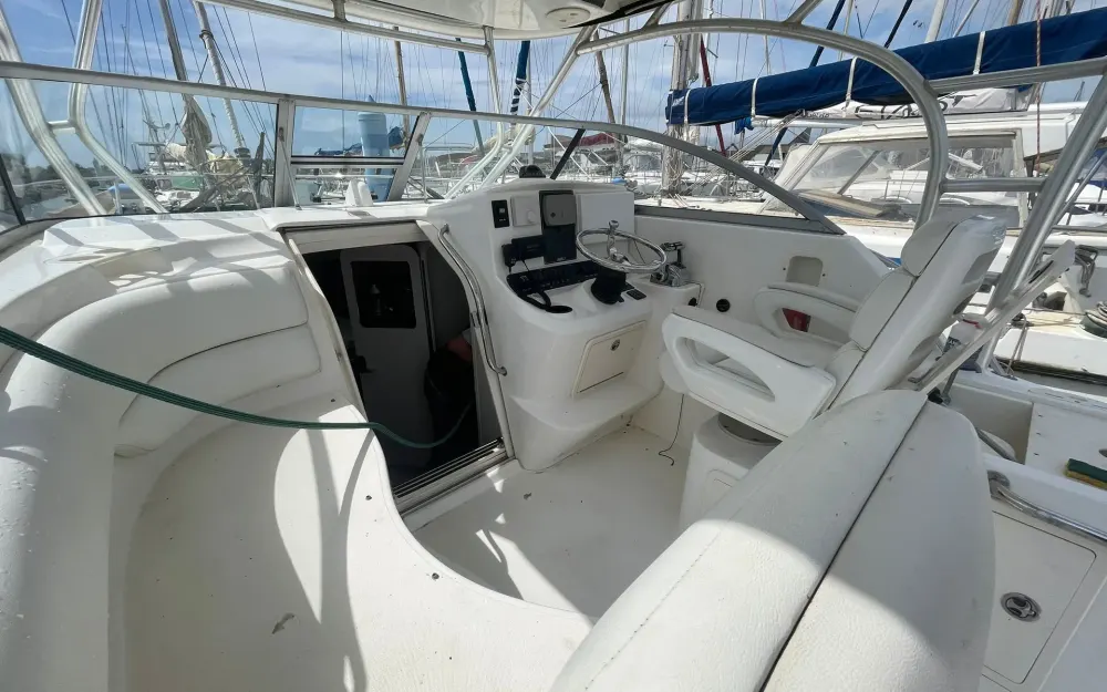 slider 3 Boston Whaler  305 Conquest