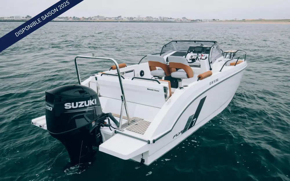 slider 0 Beneteau Flyer 7 SUNdeck