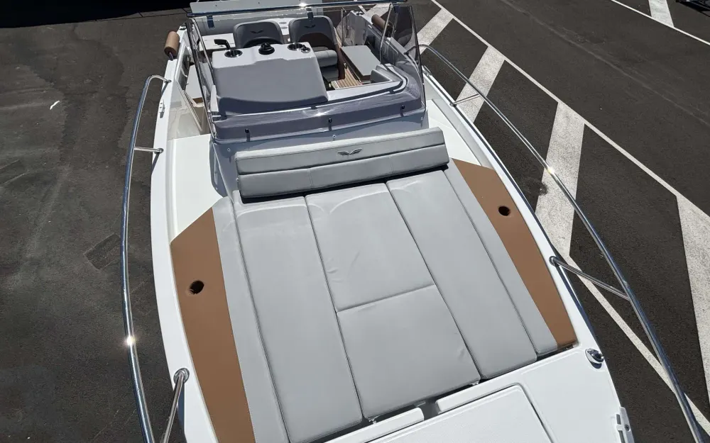 slider 10 Beneteau Flyer 7 SUNdeck