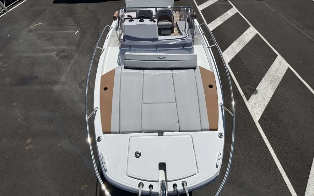 slider 11 Beneteau Flyer 7 SUNdeck