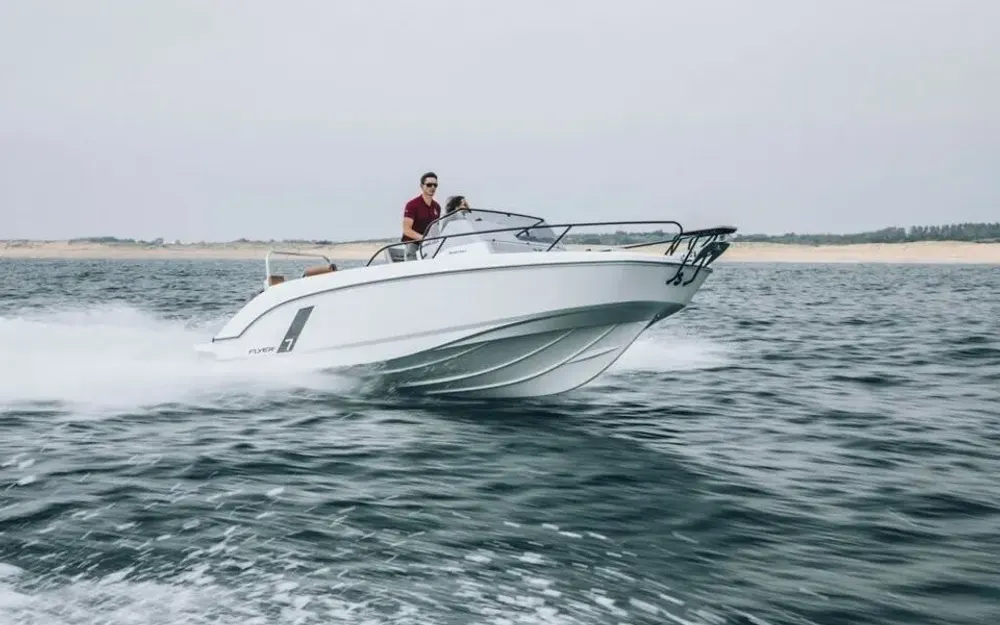 slider 2 Beneteau Flyer 7 SUNdeck