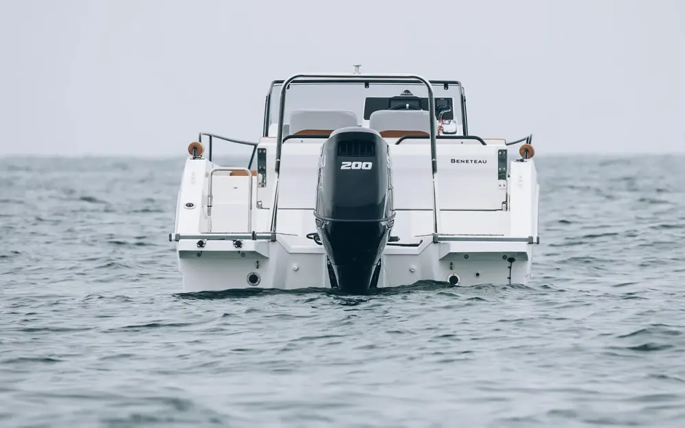slider 4 Beneteau Flyer 7 SUNdeck