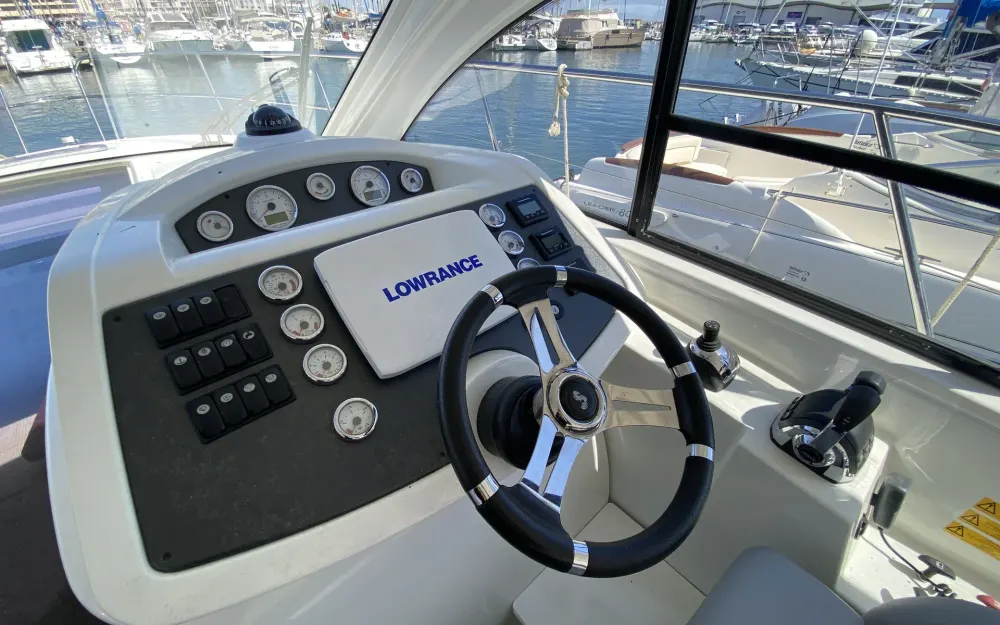 slider 9 Beneteau Gran Turismo 34