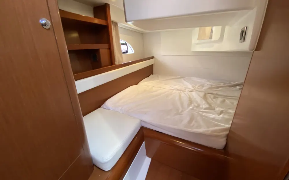 slider 18 Beneteau Gran Turismo 34