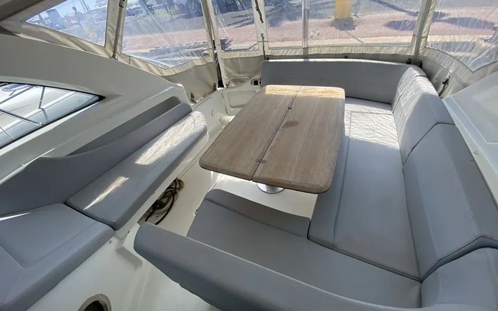 slider 6 Beneteau Gran Turismo 34