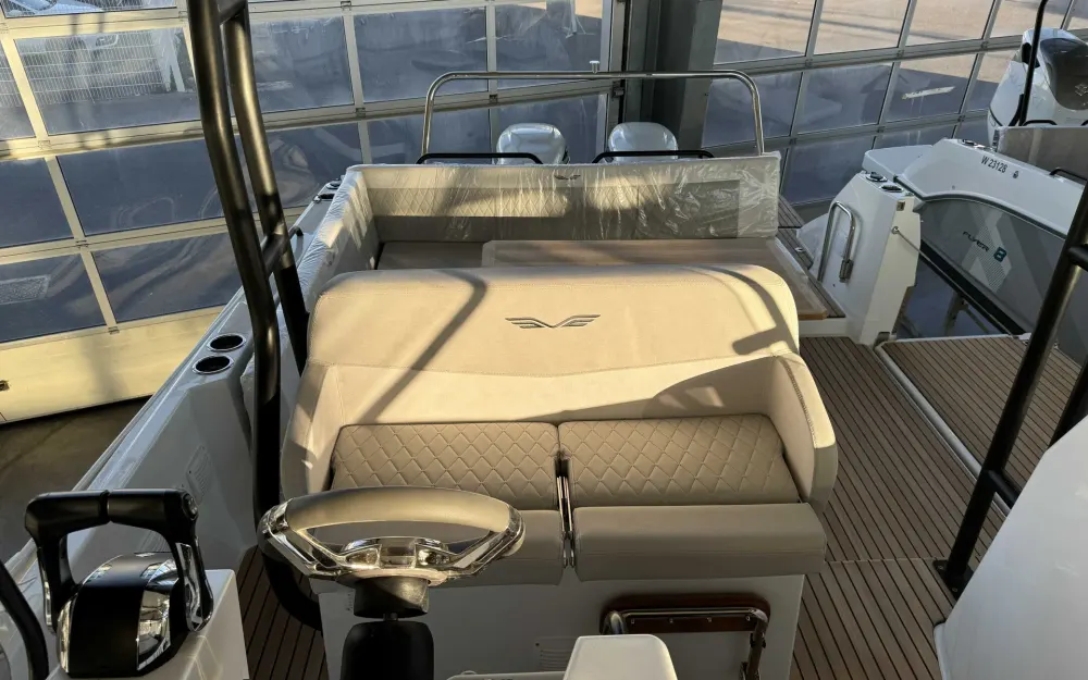 slider 11 Beneteau Flyer 9 Sundeck