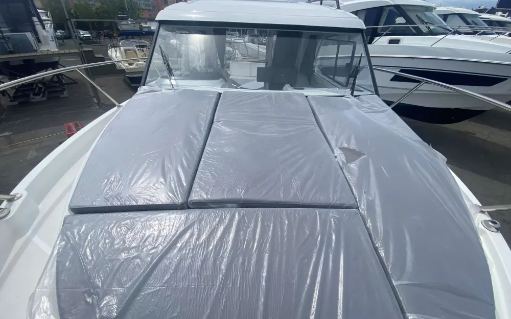 slider 17 Beneteau Antares 8 OB V2