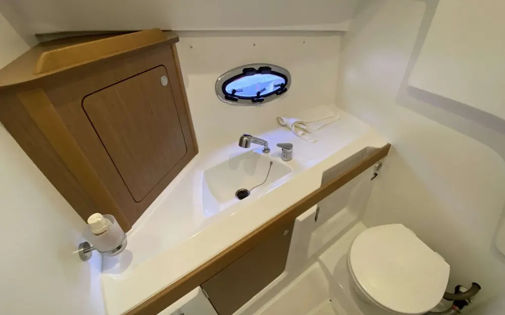 slider 15 Beneteau Antares 30 Fly