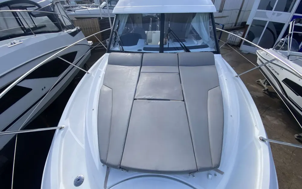 slider 16 Beneteau Antares 30 Fly
