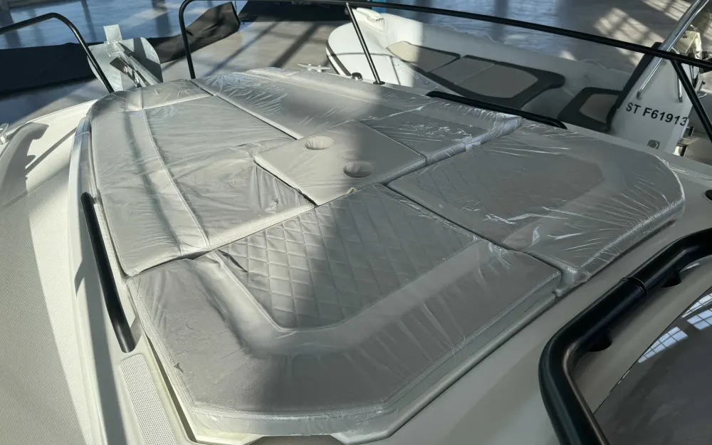 slider 13 Beneteau Flyer 8 SUNdeck