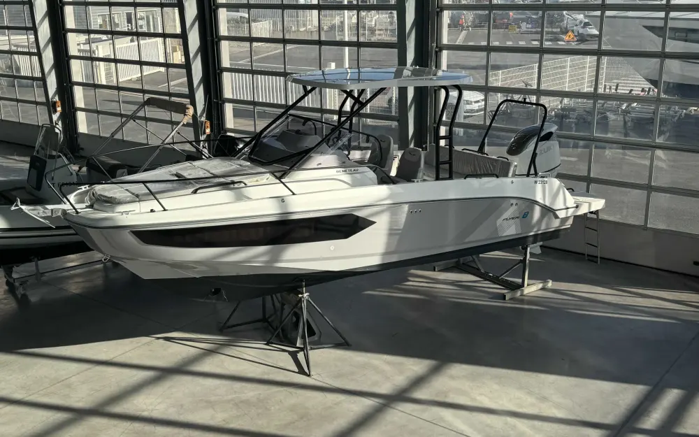 slider 2 Beneteau Flyer 8 SUNdeck