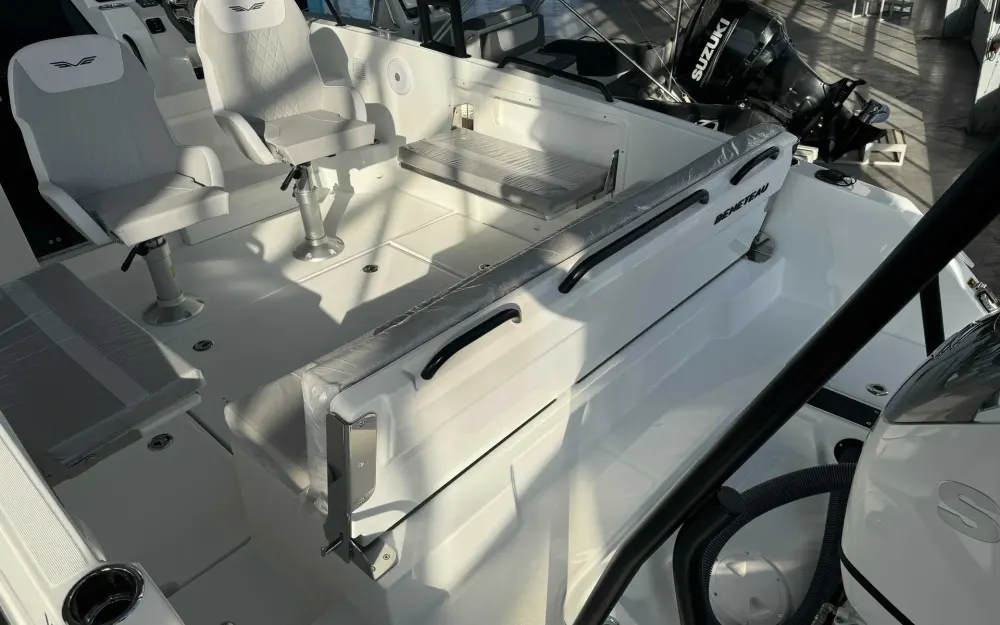 slider 5 Beneteau Flyer 8 SUNdeck