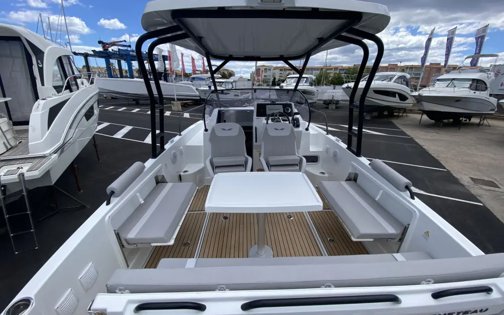 slider 5 Beneteau Flyer 8 SUNdeck V2