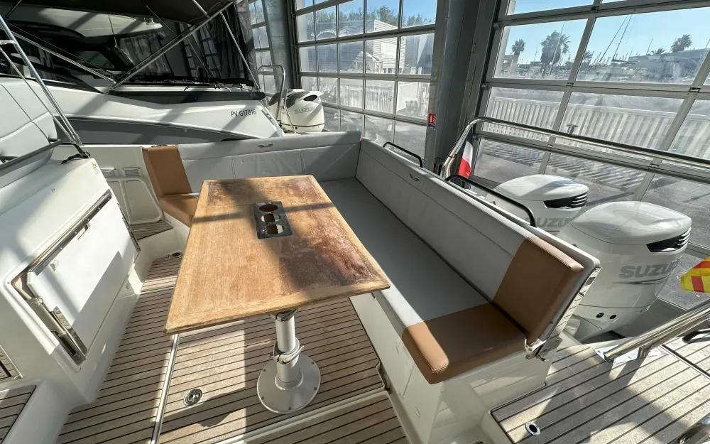 slider 5 Beneteau Flyer 9 Sundeck