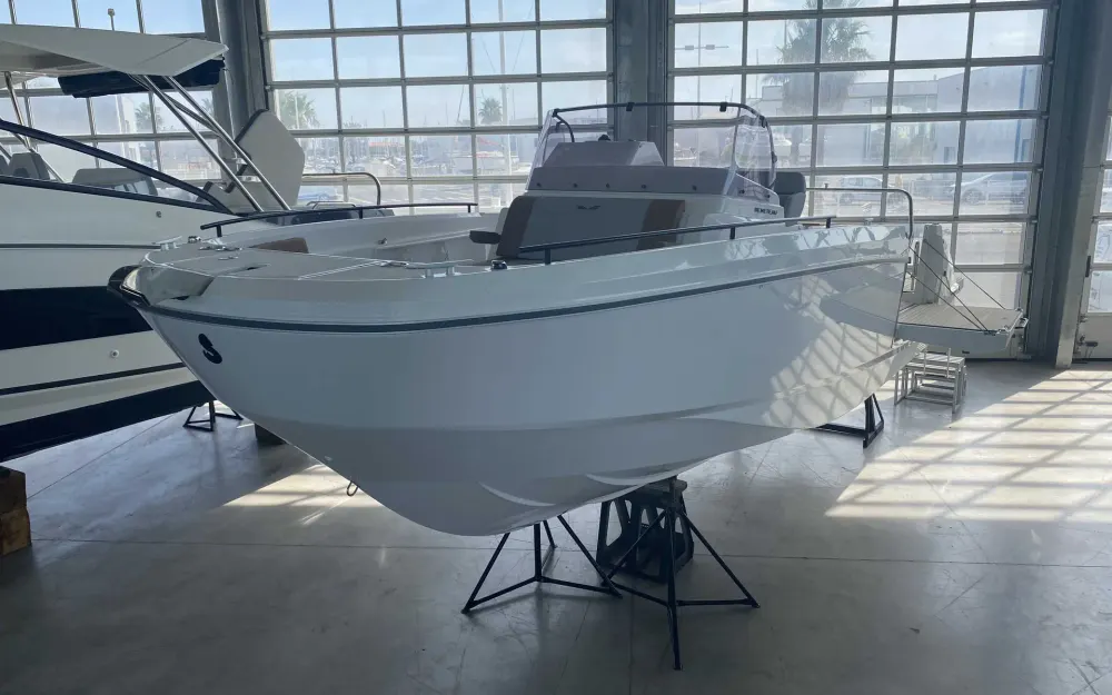 slider 1 Beneteau Flyer 9 Spacedeck