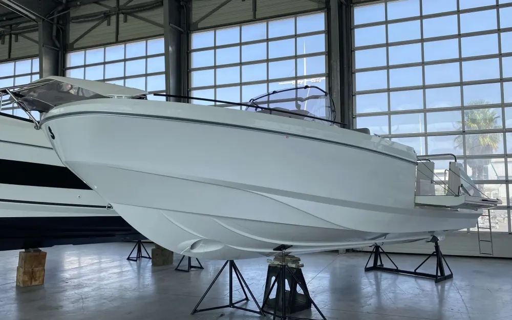 slider 2 Beneteau Flyer 9 Spacedeck