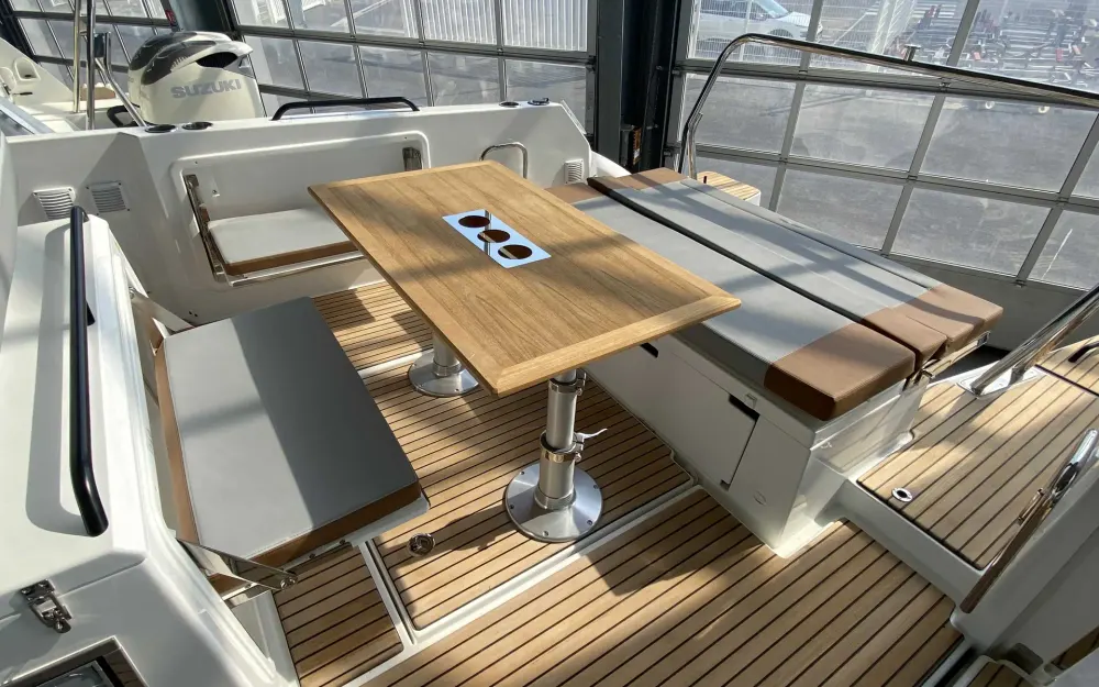 slider 7 Beneteau Flyer 9 Spacedeck