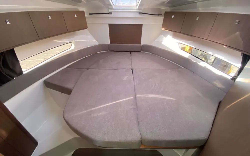 slider 13 Beneteau Antares 9 OB