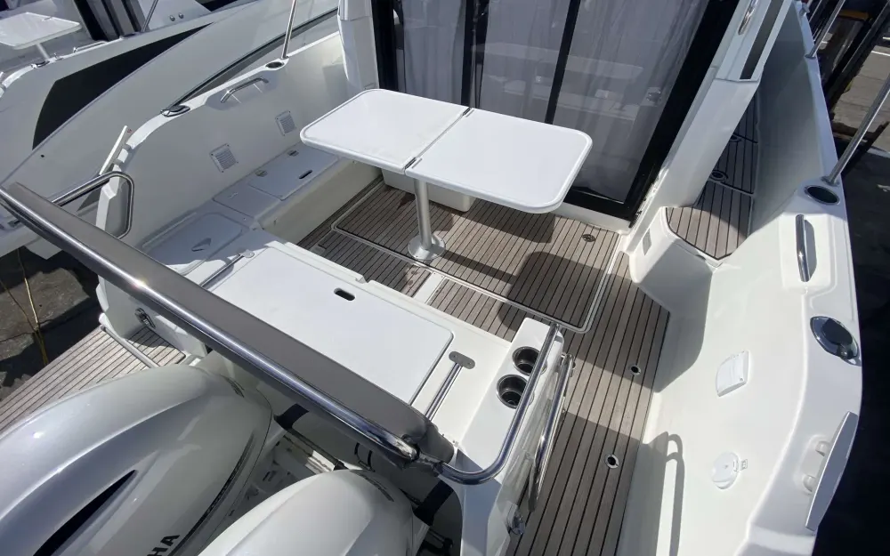 slider 4 Beneteau Antares 9 OB
