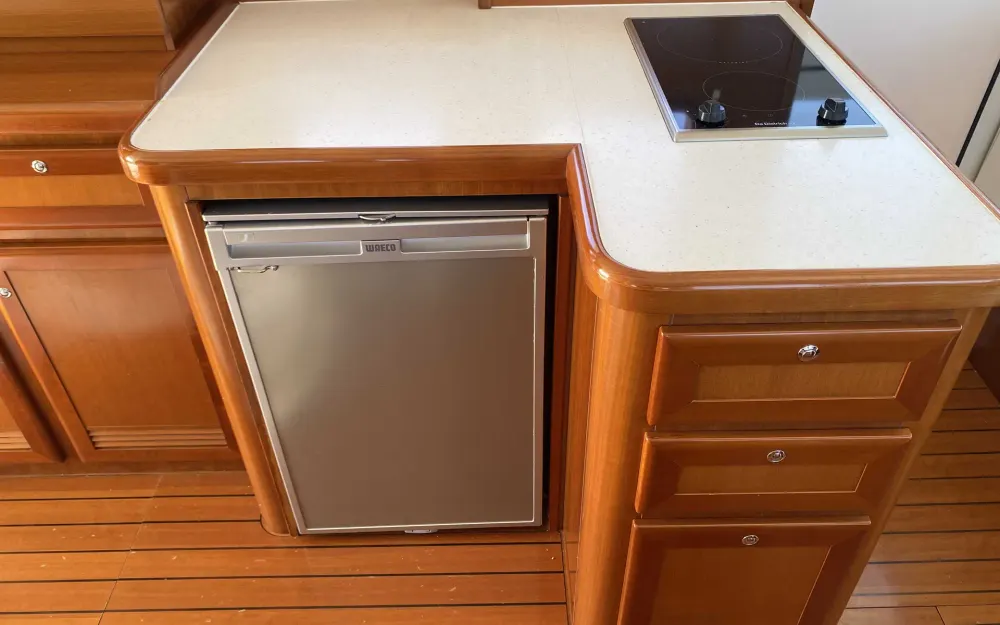 slider 9 Beneteau Swift Trawler 42