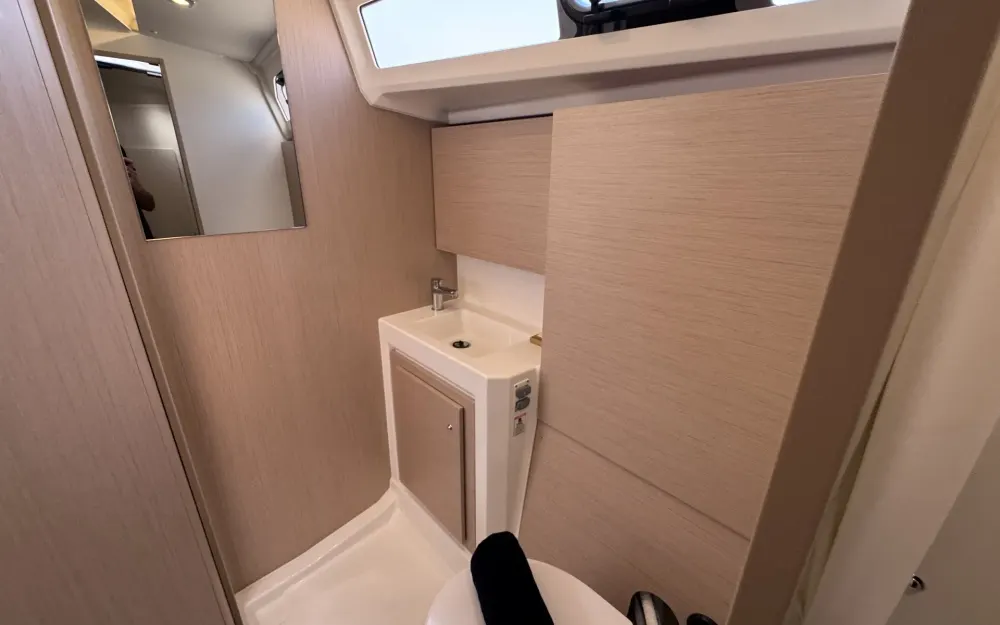 slider 13 Beneteau Oceanis 37.1